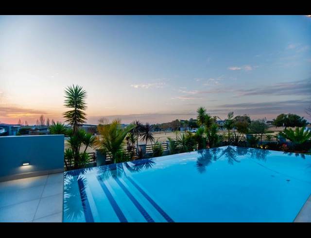 4 BEDROOM HOUSE FOR SALE IN COPPERLEAF ESTATE